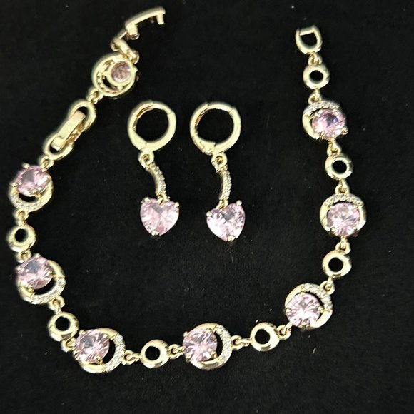 BRAND NEW ASSORTED JEWELERY GOLD PLATED WITH COLORED STONE - Picture 8 of 9